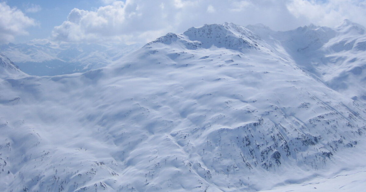Петима скиори са били открити мъртви в Швейцария, съобщи АФП, позовавайки