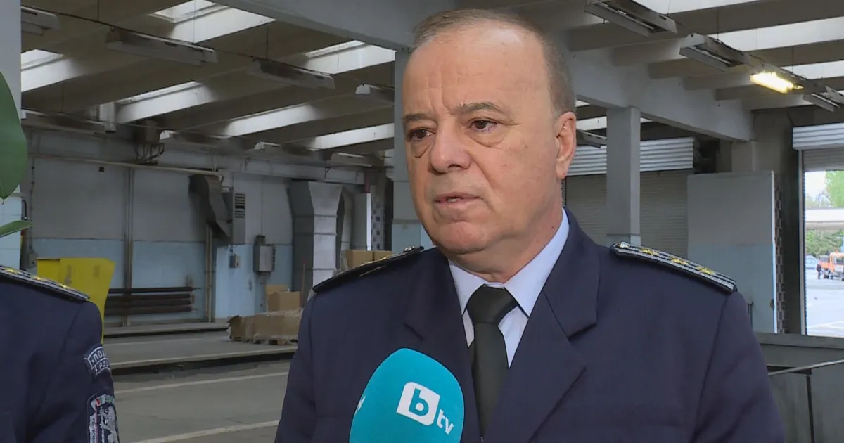 Дългогодишният шеф на Пътната полиция в София комисар Тенчо Тенев