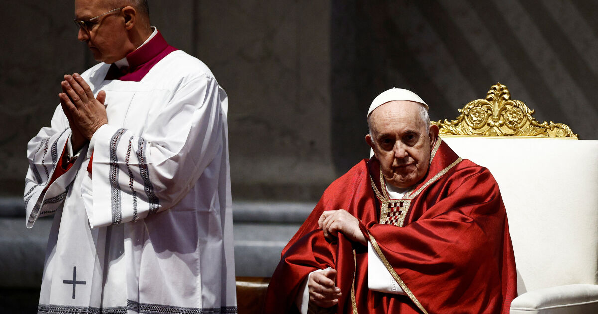 Папа Франциск възложи на италианския кардинал Матео Дзупи да проведе
