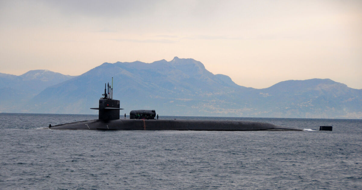 Американска ядрена подводница патрулира във водите край Близкия изток, подкрепяйки