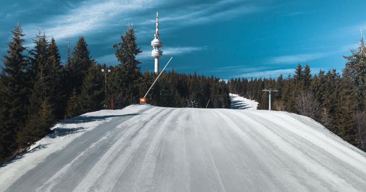 Големите зимни курорти в България дават начало на ски сезона този