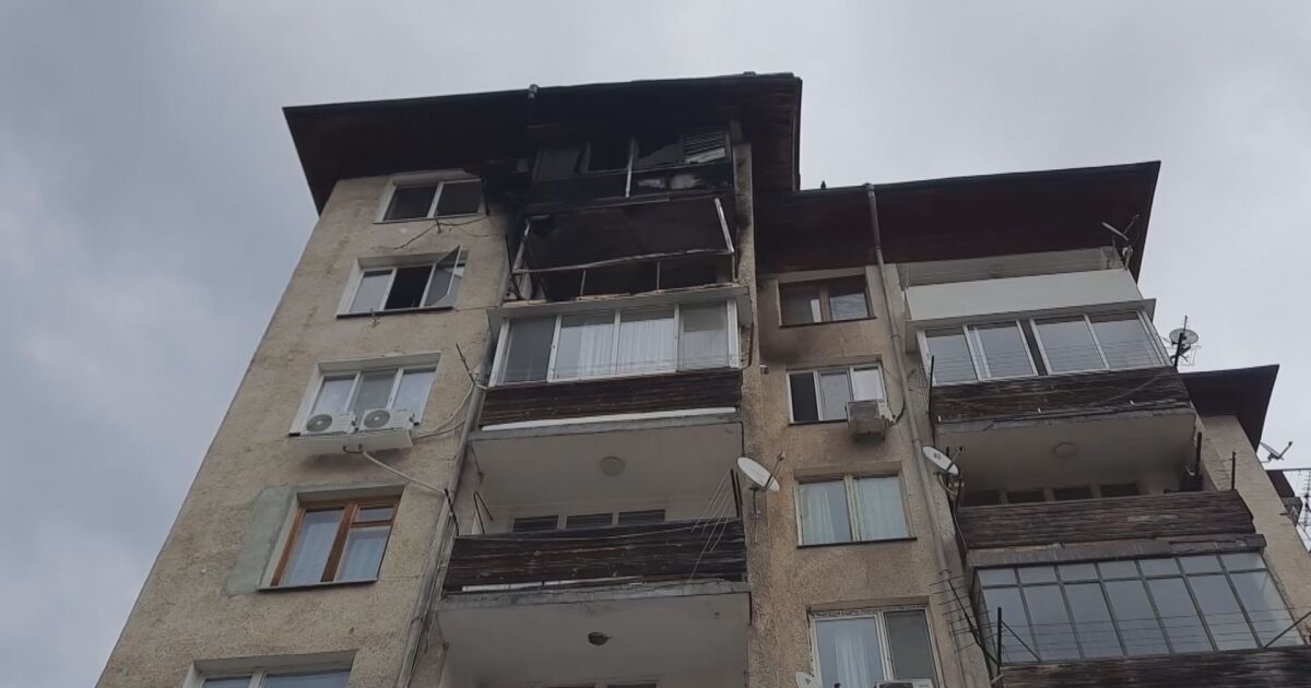 Трима души са пострадали при пожара в Смолян. Семейство с