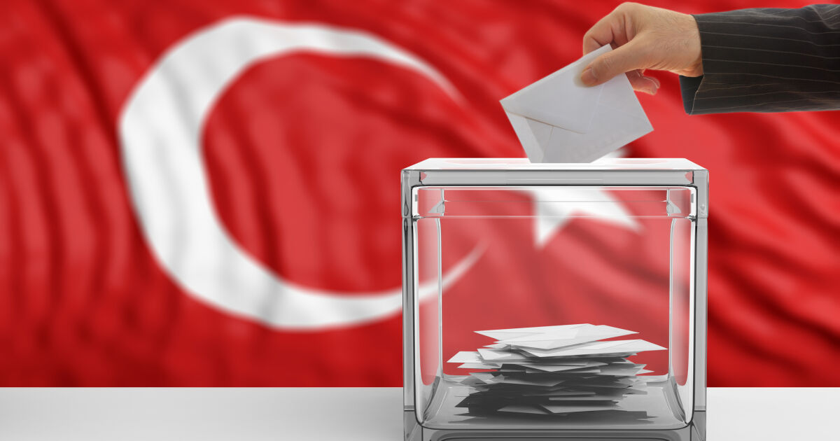По-малко от месец преди президентските избори в Турция повечето социологически