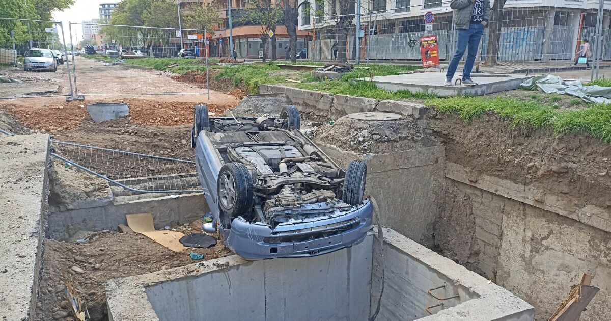 Зрелищна автомобилна каскада в Пловдив. Кола се обърна по таван