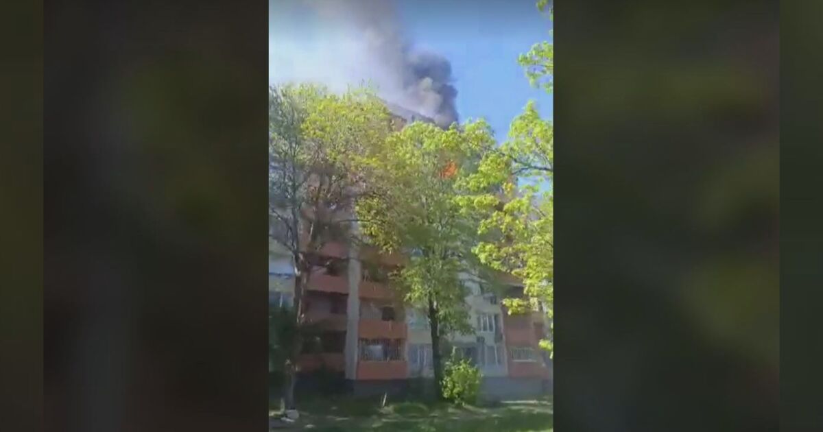 91-годишен мъж е спасен от горящия апартамент в Люлин“. Той