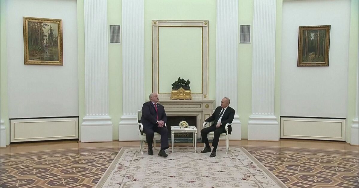 По време на среща с държавният глава на Беларус - Александър Лукашенко,
