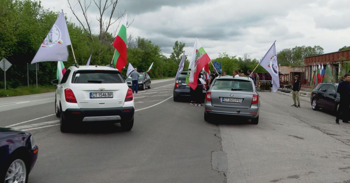 Пореден протест на миньори и енергетици от комплекса Марица Изток“.