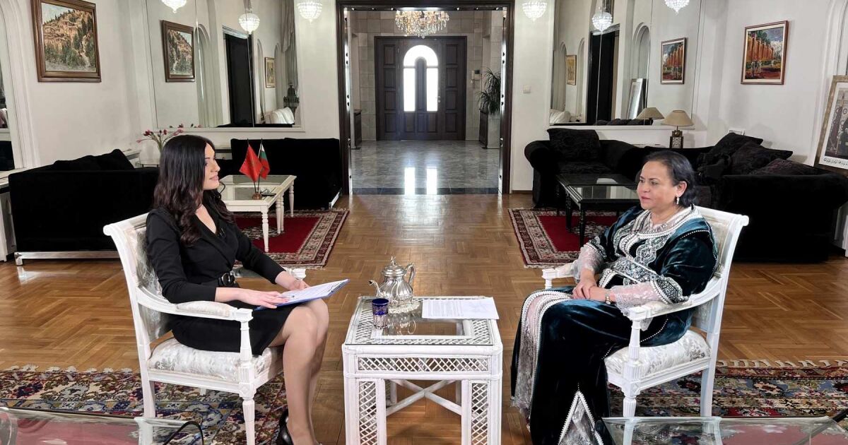 Посланикът на Кралство Мароко Закиа Ел Мидауи гостува на Кристина