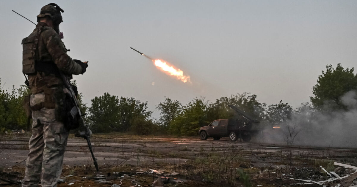 Москва обяви, че руските сили са превзели украинското село Новобахмутовка