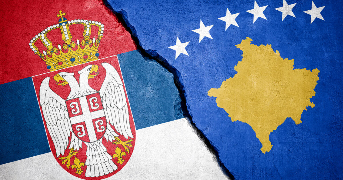 コソボとセルビアの間の緊張 道路の封鎖と国境検問所 Nipponese