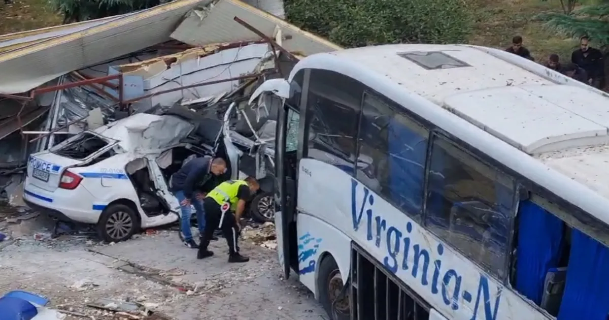 Шофьорът, прегазил двамата полицаи в Бургас е пълнолетен, съобщи говорителят