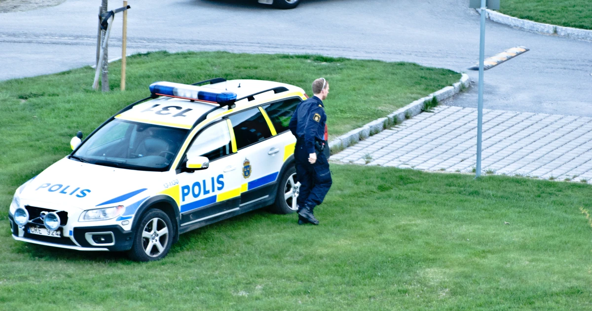 Жена и 5-годишно дете бяха ранени при стрелба на детска