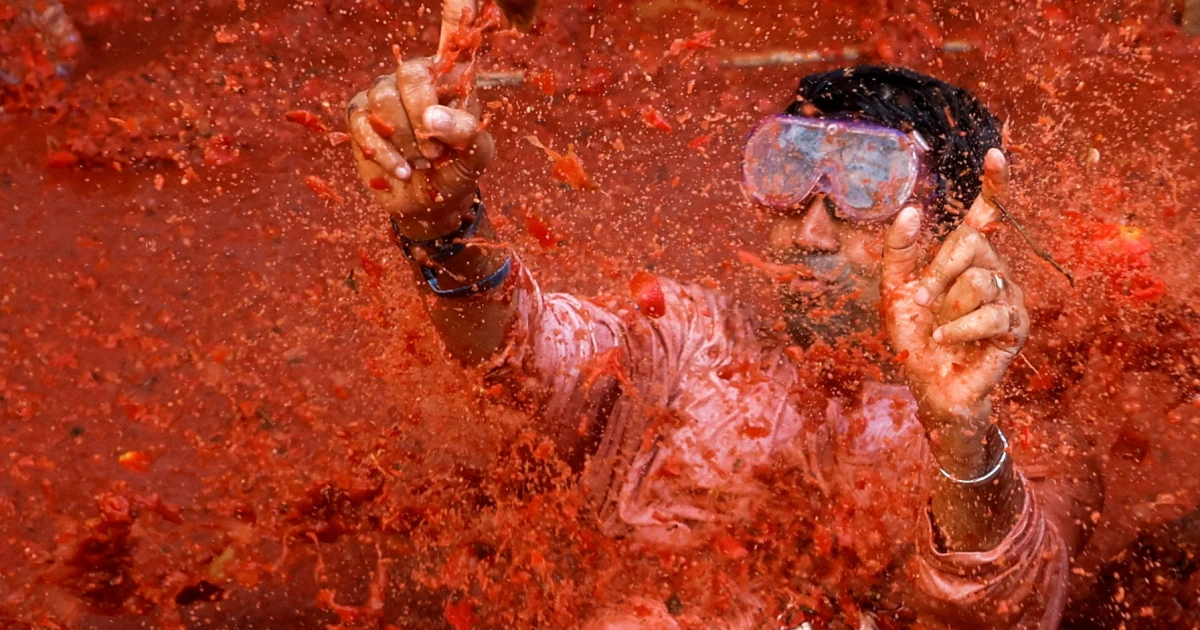 Известният традиционен бой с домати Ла томатина“ във Валенсия беше