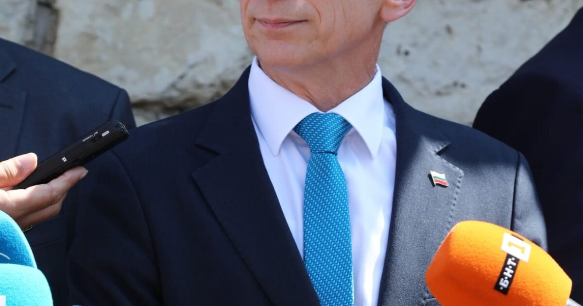 В момента в МВР има двувластие, от което може да