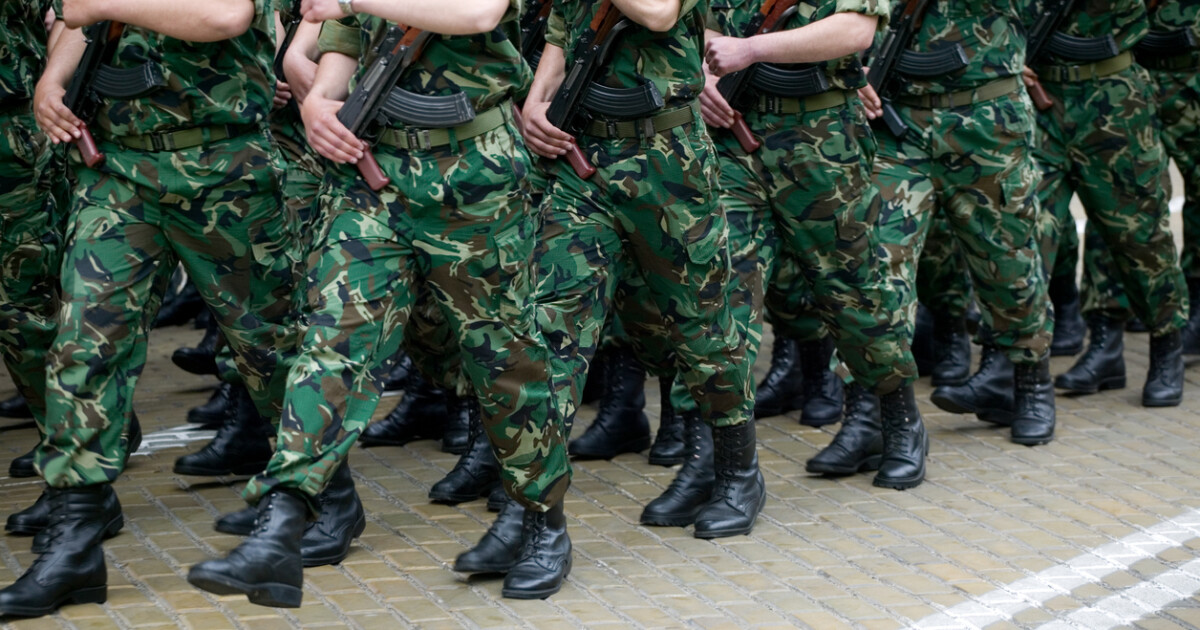 Над 100 български военни ще подпомагат поддържането на сигурността в