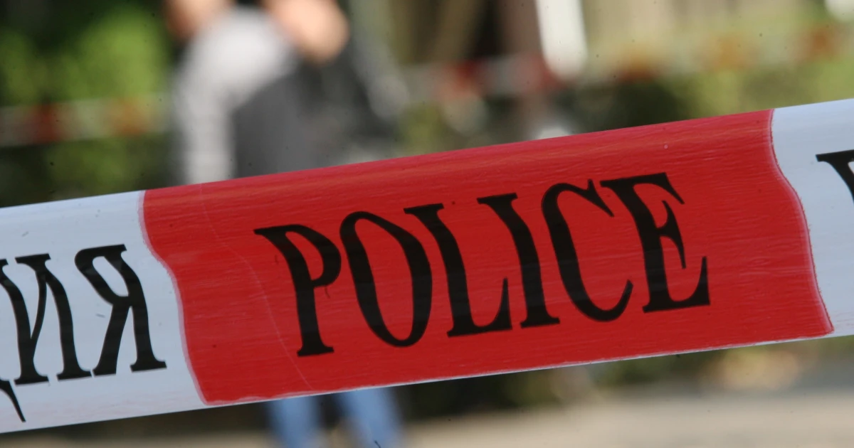 Мъж блъсна с колата си 2-годишно момиченце в Синеморец, съобщиха
