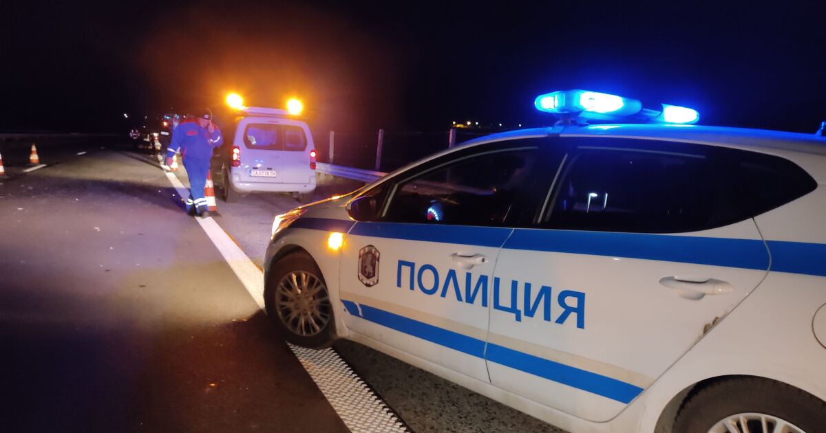 Два автомобила са се ударили на АМ Тракия“ край Вакарел