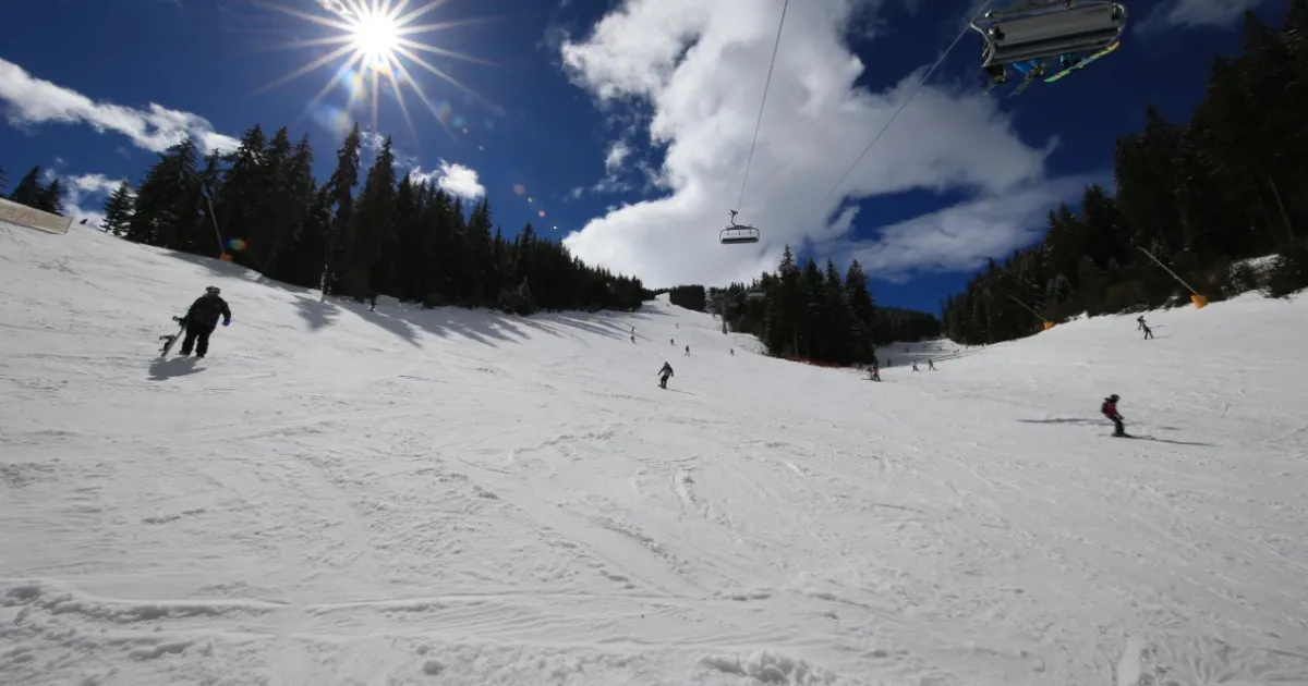 Остават по-малко от две седмици до официалното откриване на ски