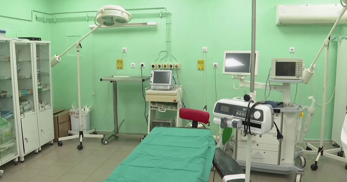 Лекари спасиха петокласник след като млечен зъб пада докато спи