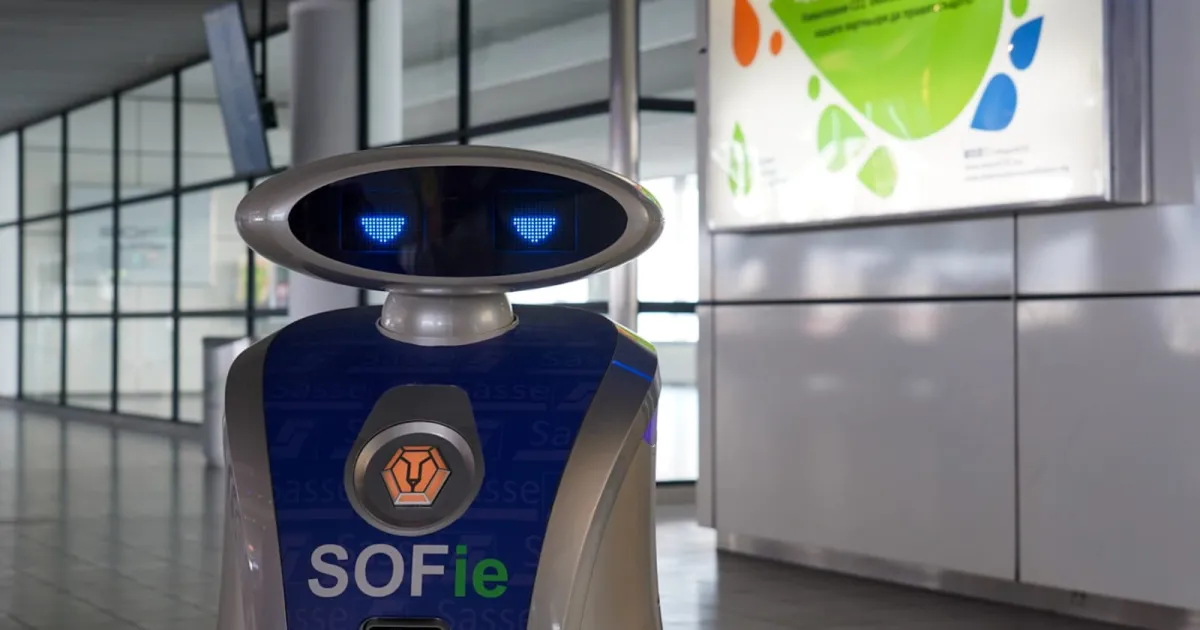 Първият роботизиран асистент за почистване, наречен SOFie, започна работа на