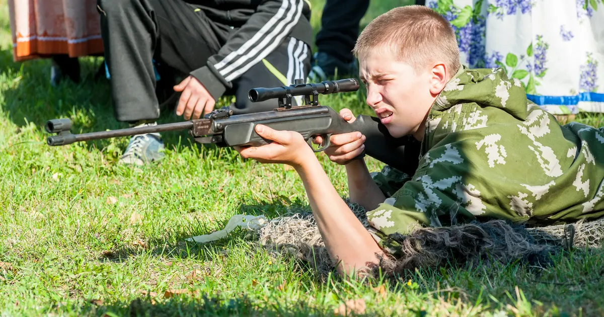 12-годишно момче е получило за първоначален военен отчет в руския