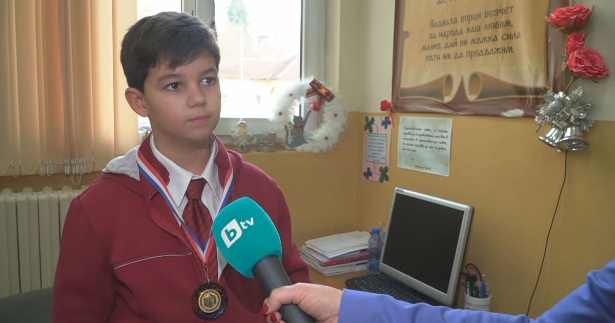 Третокласник от Пазарджик влезе в Менса България“. 9-годишният Сава Троански