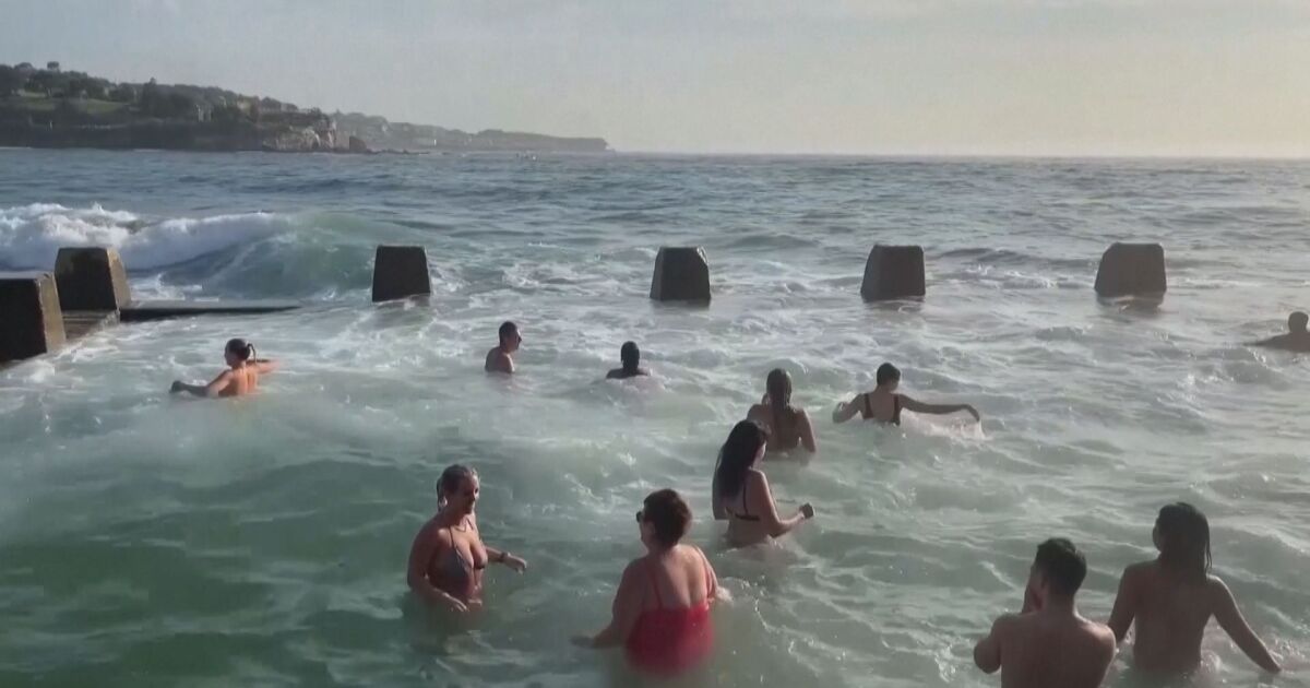 Австралия e в плен на гореща вълна. Властите призоваха хората