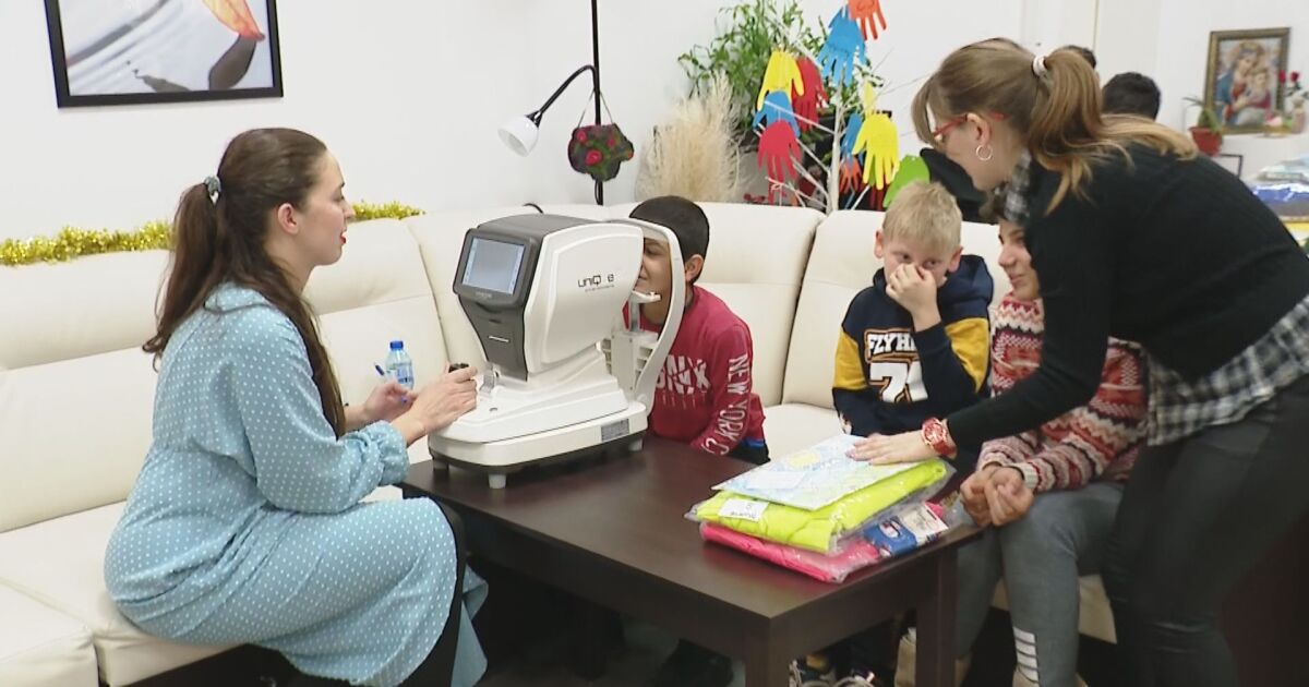 Лекари офталмолози от Александровска болница с безплатни прегледи за децата