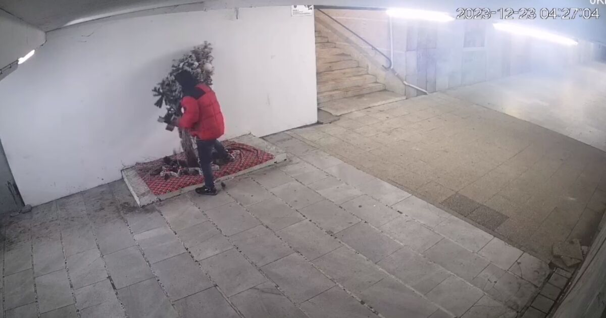Пореден вандалски акт запечатаха камерите за денонощно видеонаблюдение в Перник,