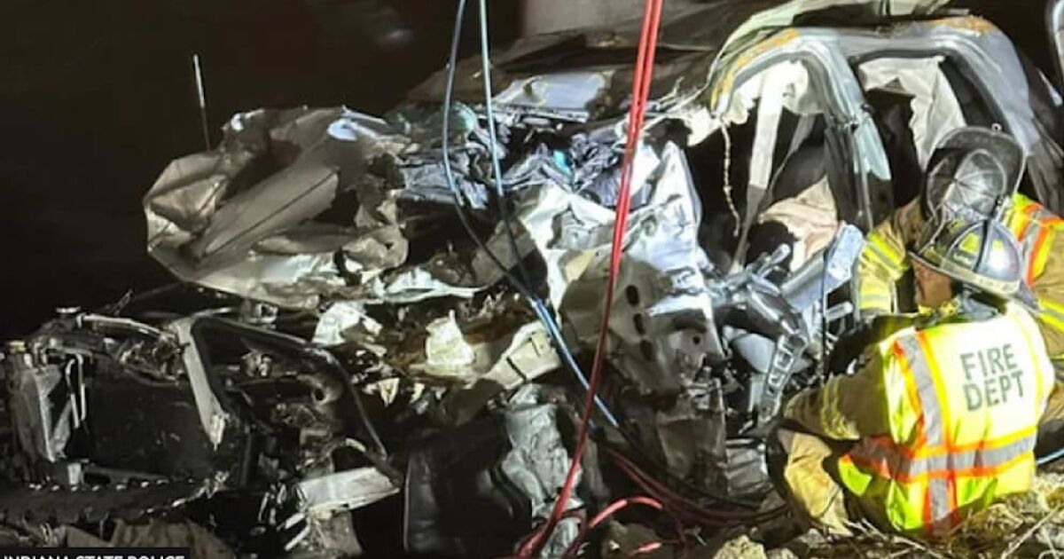 Шест дни шофьор остава в капана на останките на автомобила