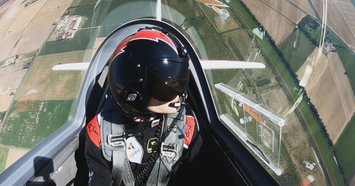 Пилотът Николай Калайджиев с нов световен рекорд – той успя