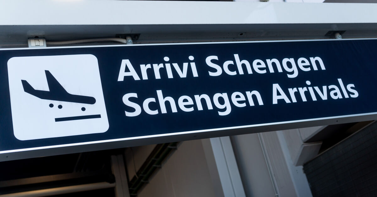 Решението за присъединяване на България и Румъния към Шенген по