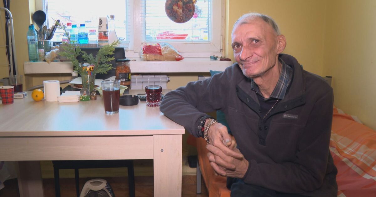  Коледа в центъра за бездомни хора. Как живеят 80-те души,