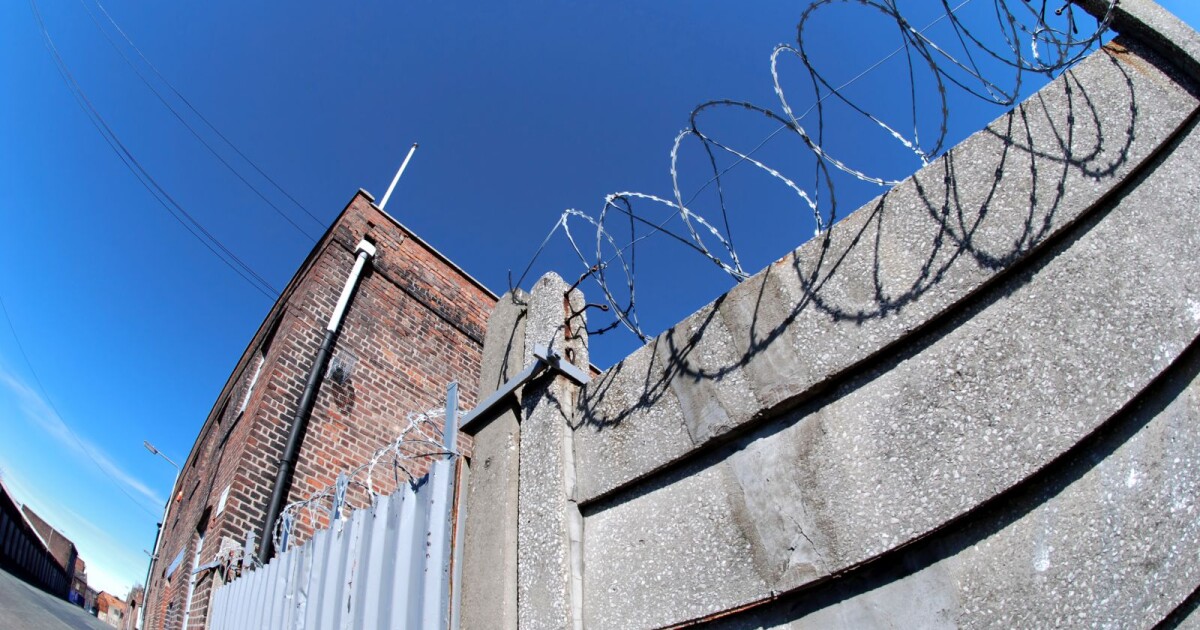 73-годишен пловдивчанин е арестуван с хероин пред Затворническото общежитие –
