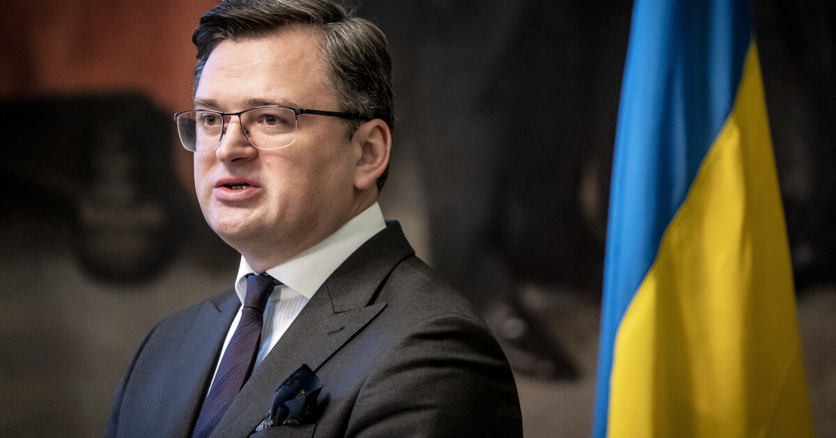 Украинското правителство се стреми да организира мирна среща на върха