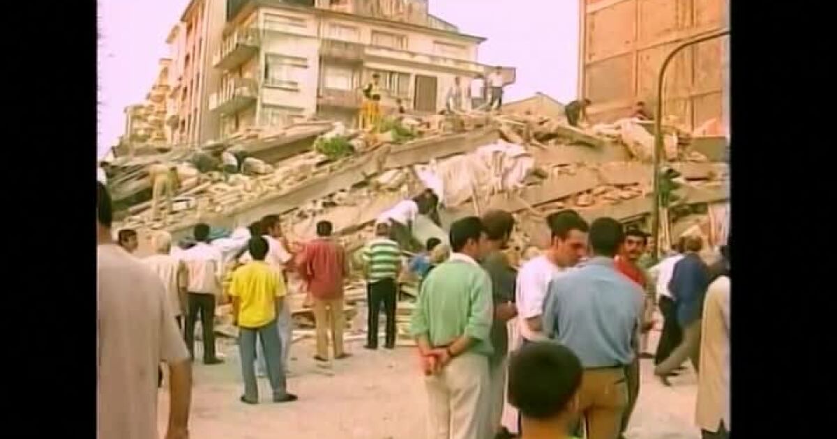 Над 1600 са загиналите, а над 11 100 са пострадалите