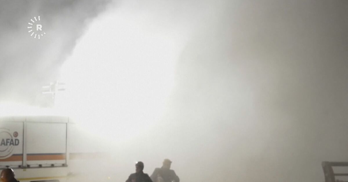 Земетресенията с магнитуд 6,4 и 5,8 удариха вчера вечерта отново