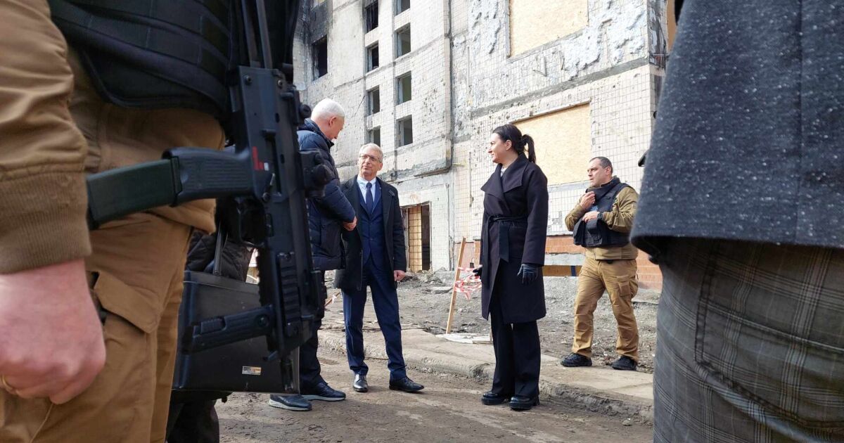 Премиерът Николай Денков пристигна тази сутрин в Киев. Визитата е