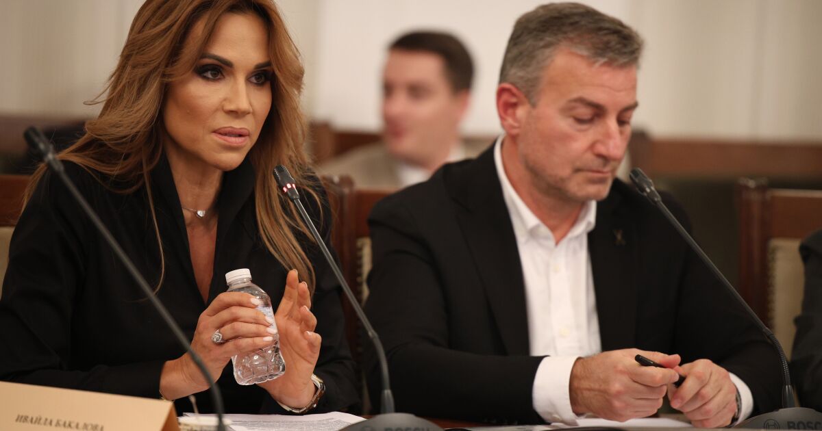 Депутатите изслушаха ръководителя на Софийската градската прокуратура Илияна Кирилова. Този път