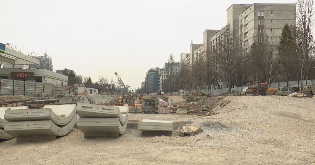Започна изграждането на нов участък от софийското метро. Трасето е