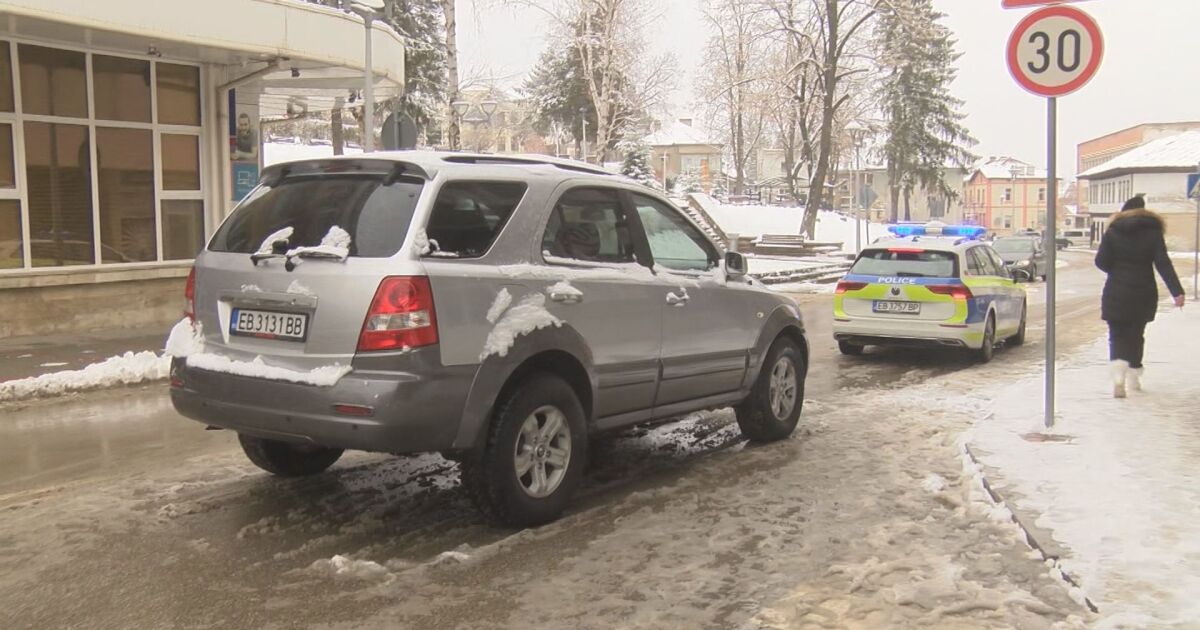 Катастрофа е станала тази сутрин пред училището в Дряново. Пострадали