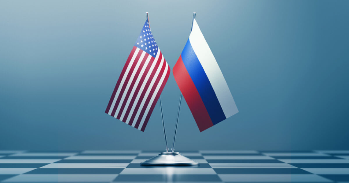 Първата среща между представители на Съединените щати и Русия в