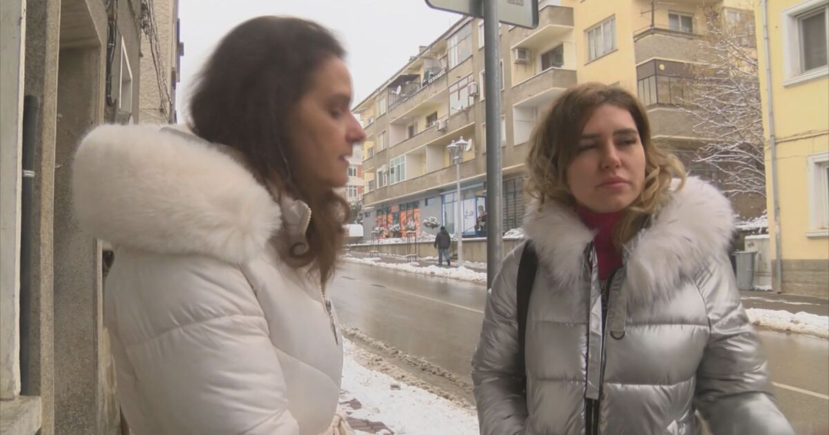 Две деца бяха блъснати пред училището в Дряново. Джипът, който