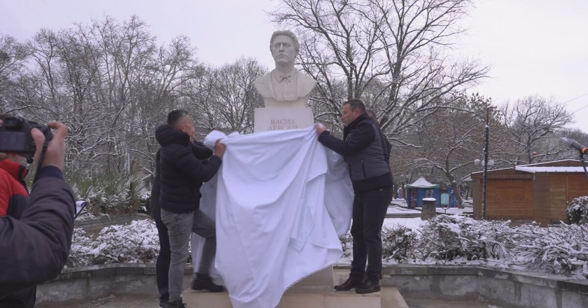 152 години след гибелта на Апостола нов негов паметник беше