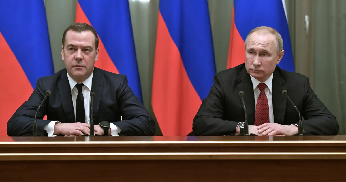 Дмитрий Медведев определи войната на Русия в Украйна като свещена