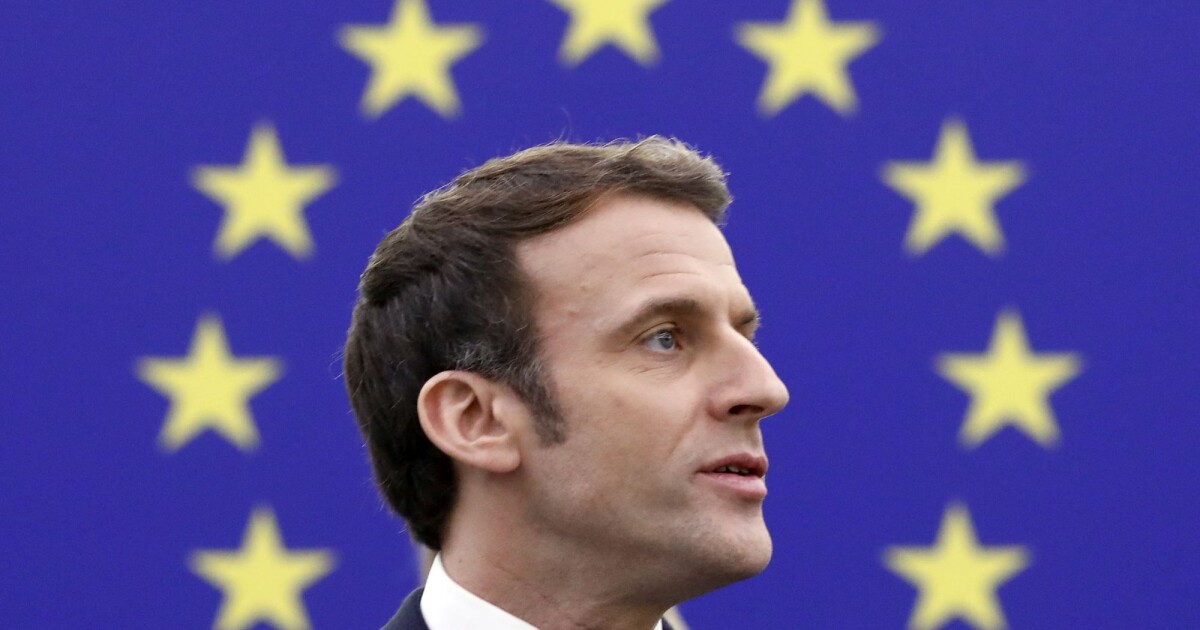 Френският президент Еманюел Макрон заяви, че ще продължи да говори