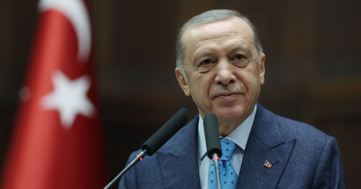 При 91% обработени бюлетини настоящия президент Реджеп Ердоган води пред