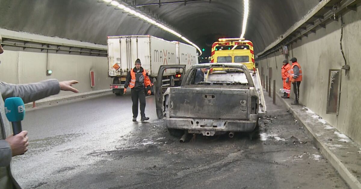 Пожарът в тунел Витиня“ вече е потушен, съобщи репортер на