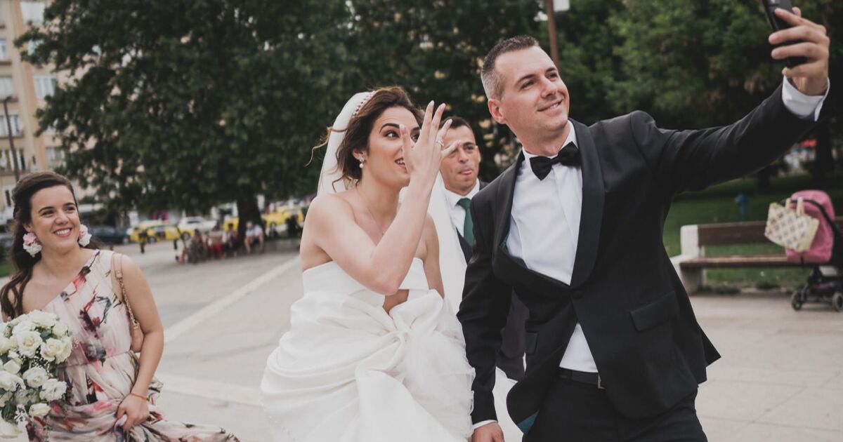 Видеооператор остави десетки младоженци без филм от сватбата им. Близо