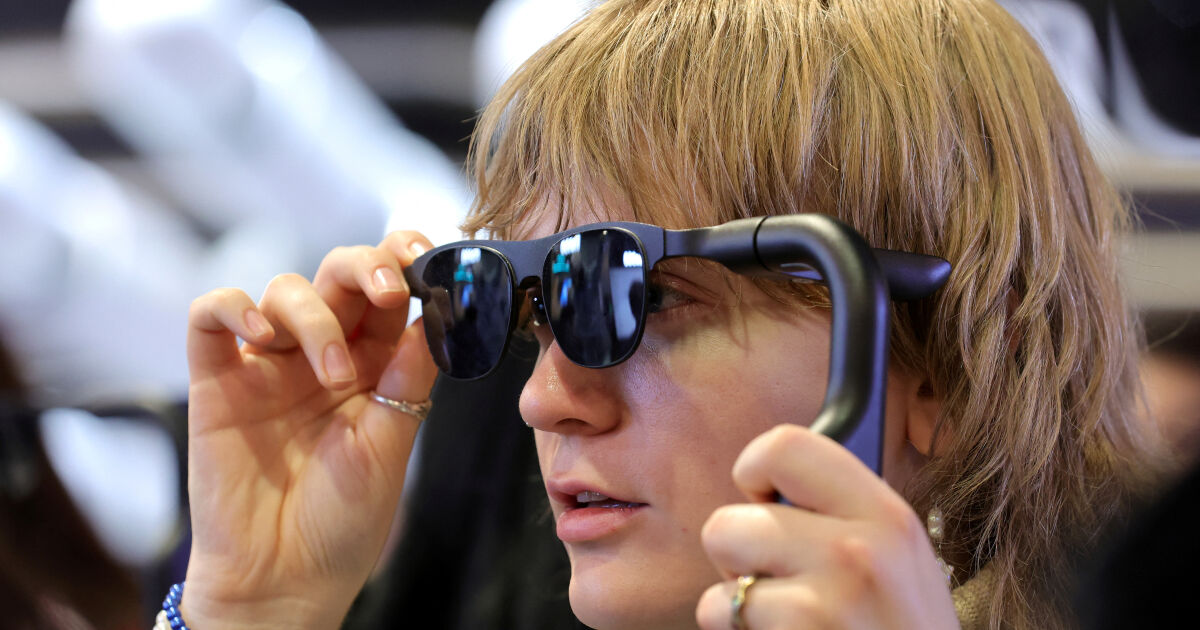 Председателят на Народното събрание Наталия Киселова разговаря с посланика на